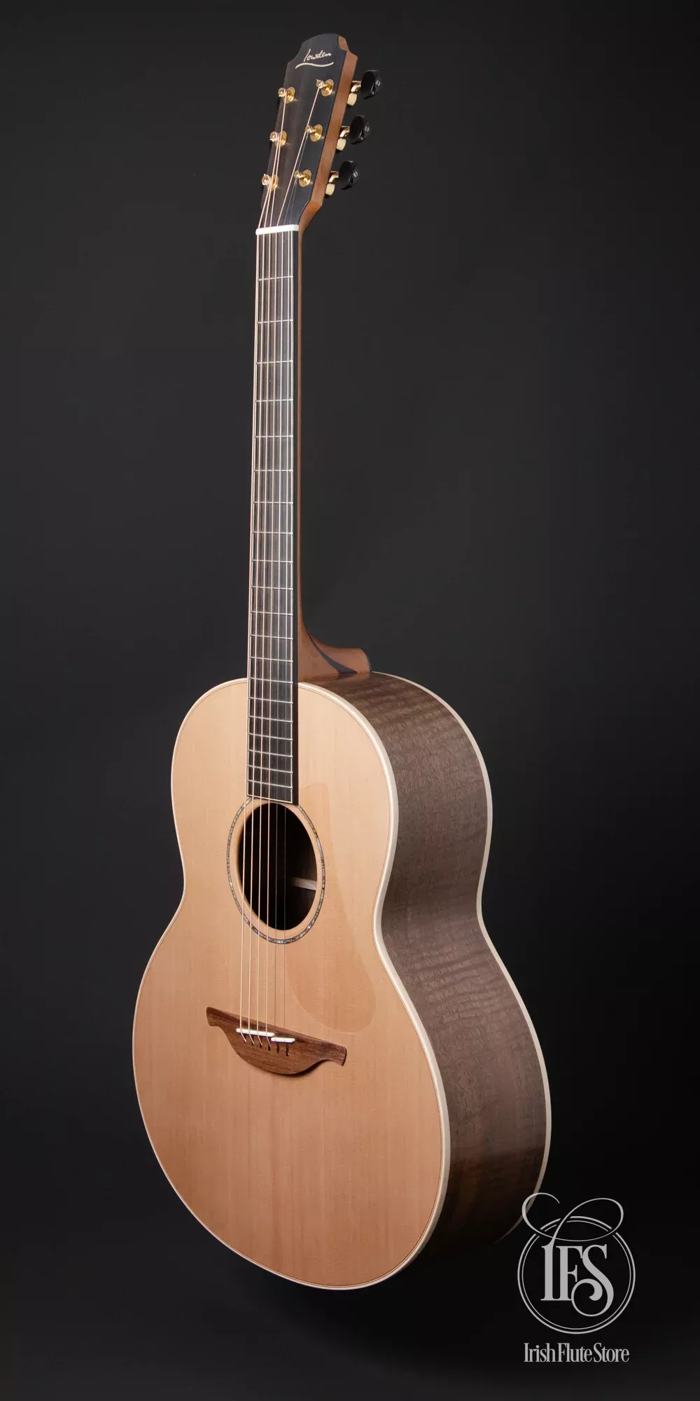 Lowden Guitars F35 Walnut & Red Cedar